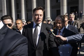 Elon Musk bị Ủy ban Chứng khoán Mỹ kiện